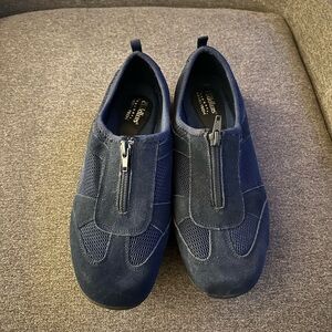 Connie cuddlers Navy Blue Casual Shoes size 9